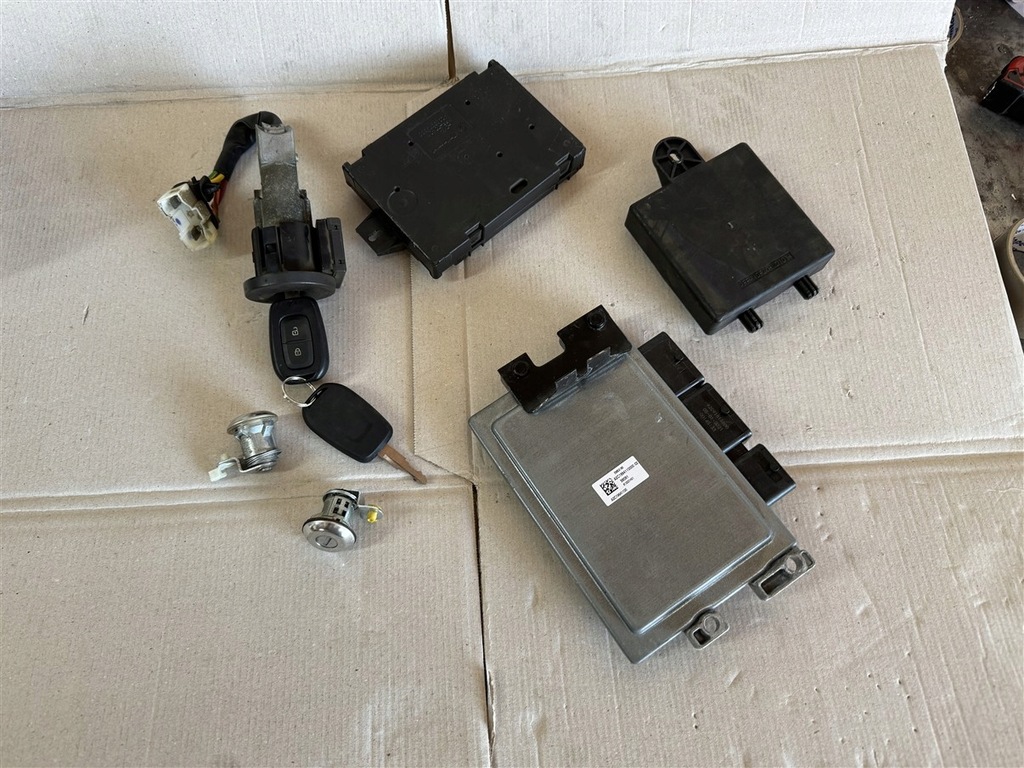 фото №10, Блок керування двигуна бортовий комп'ютер набір замок запалювання dacia spring 21-23