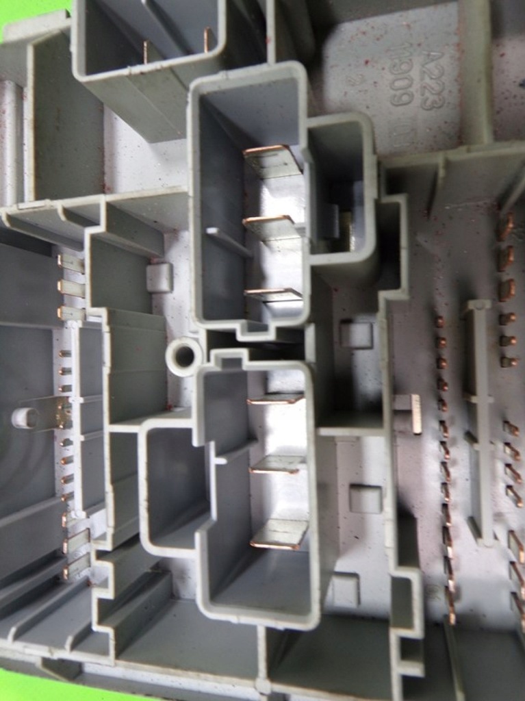 фото №8, Alfa romeo 166 2.4 20v коробка предохранителей 60683102