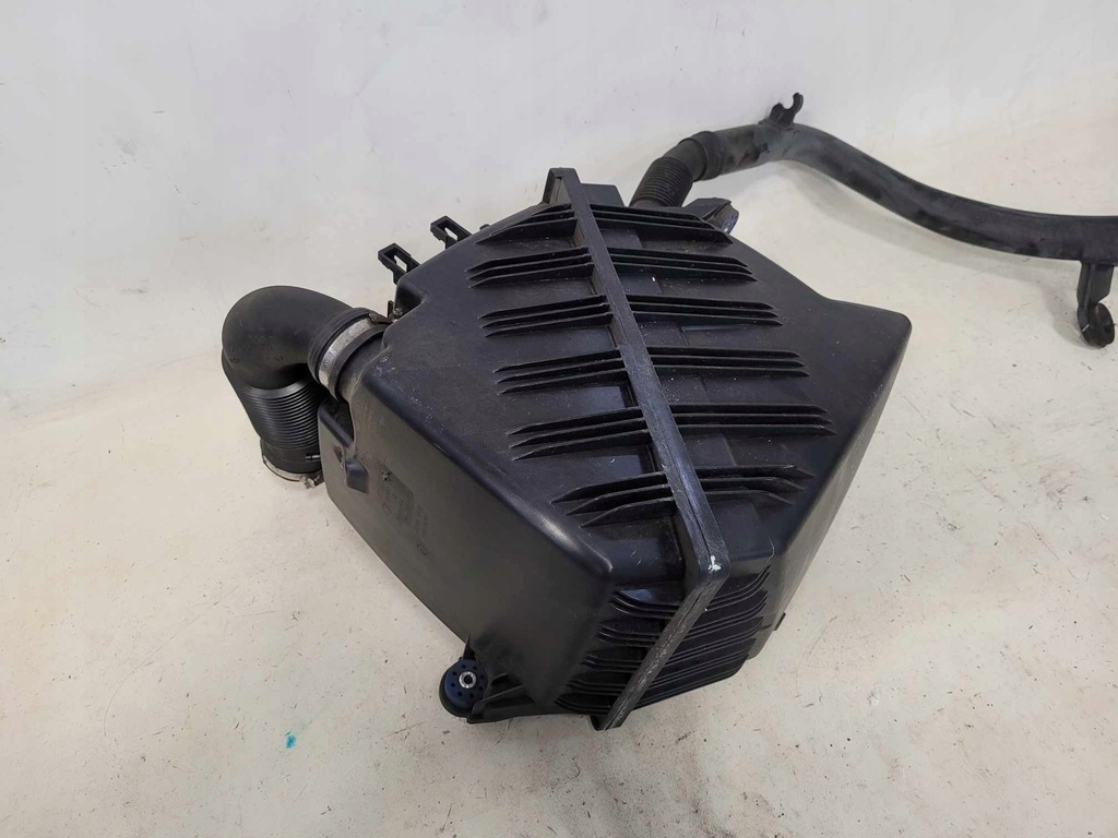 фото №1, Корпус фільтра повітря перед bmw i3