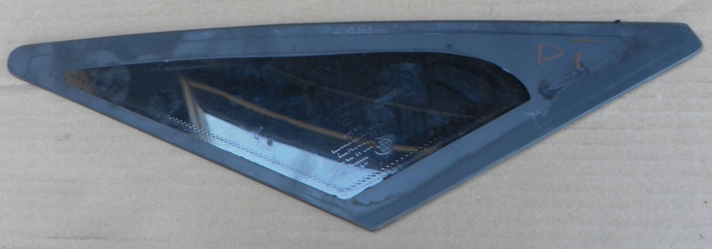 фото №1, Mercedes c207 2009 стекло малый треугольник правая