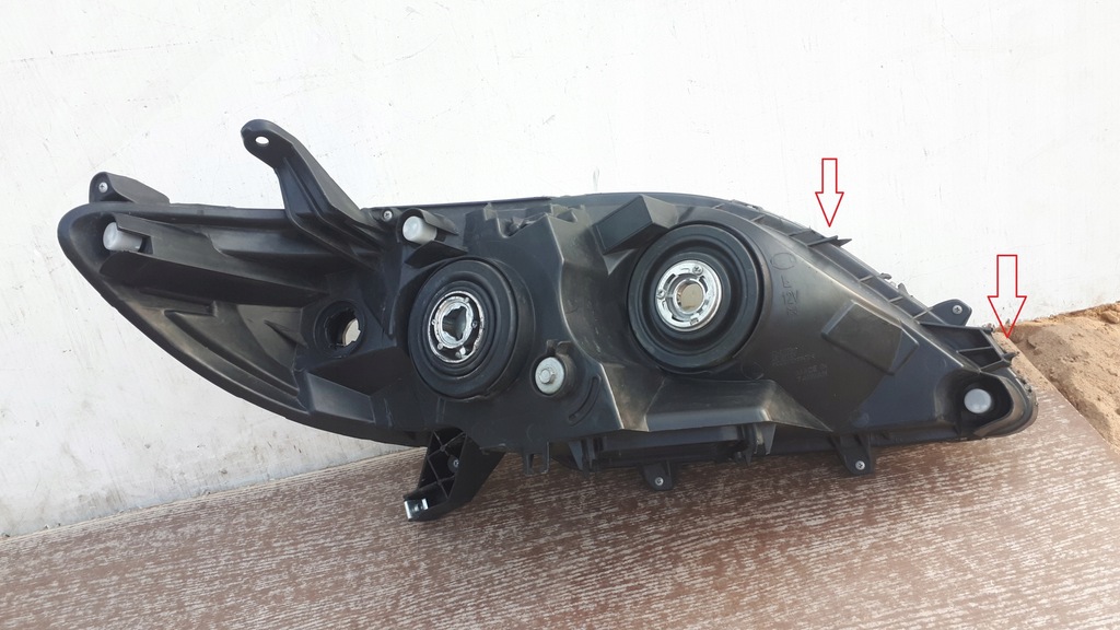 фото №7, Toyota sienna 10- лампа левая передняя перед