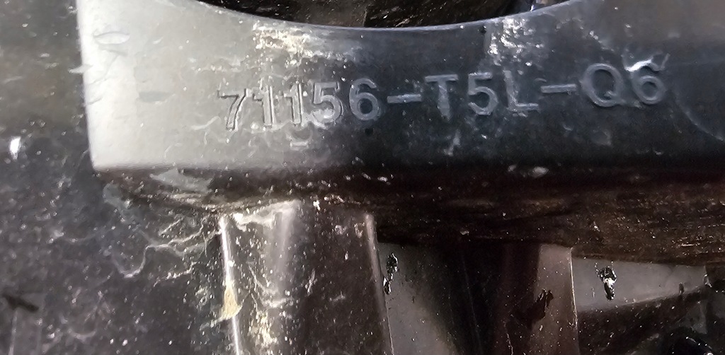 фото №8, Решётка средняя левая решётка радиатора бампера перед honda jazz iv lift 2017-2020