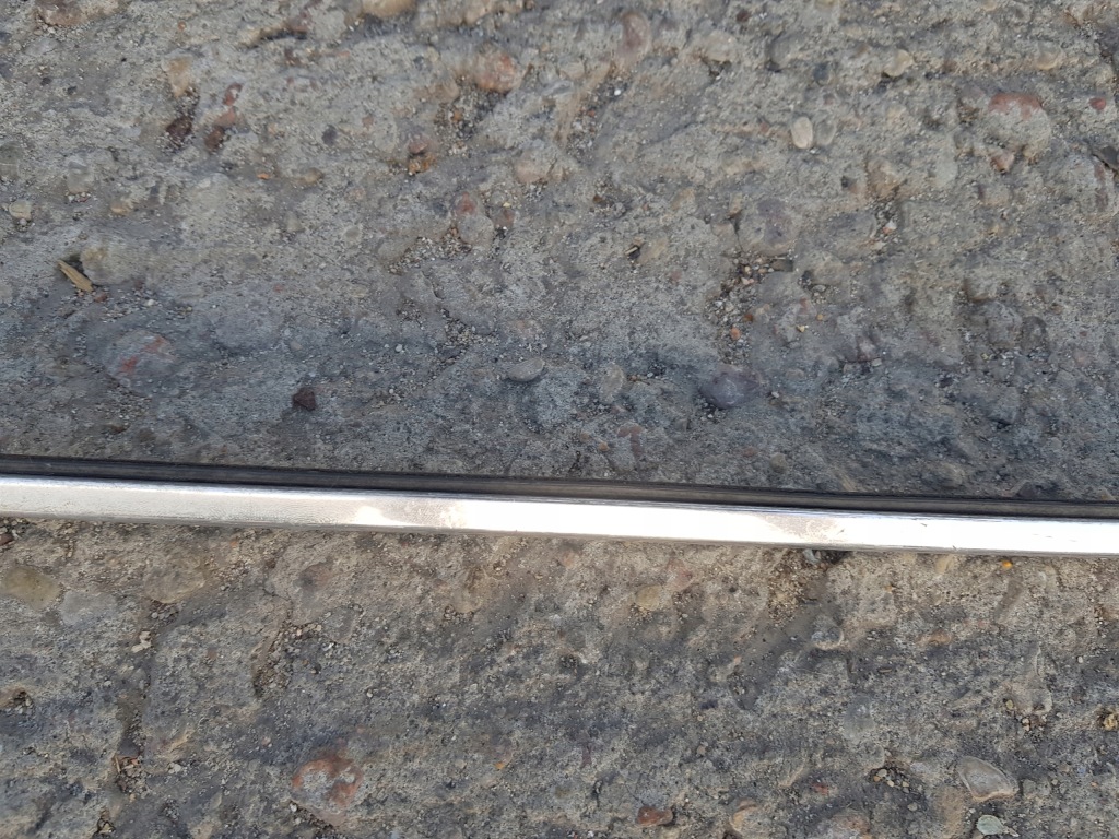 Молдинг наружная подоконная дверь левая задний  хром bmw 7 e38 Недорого