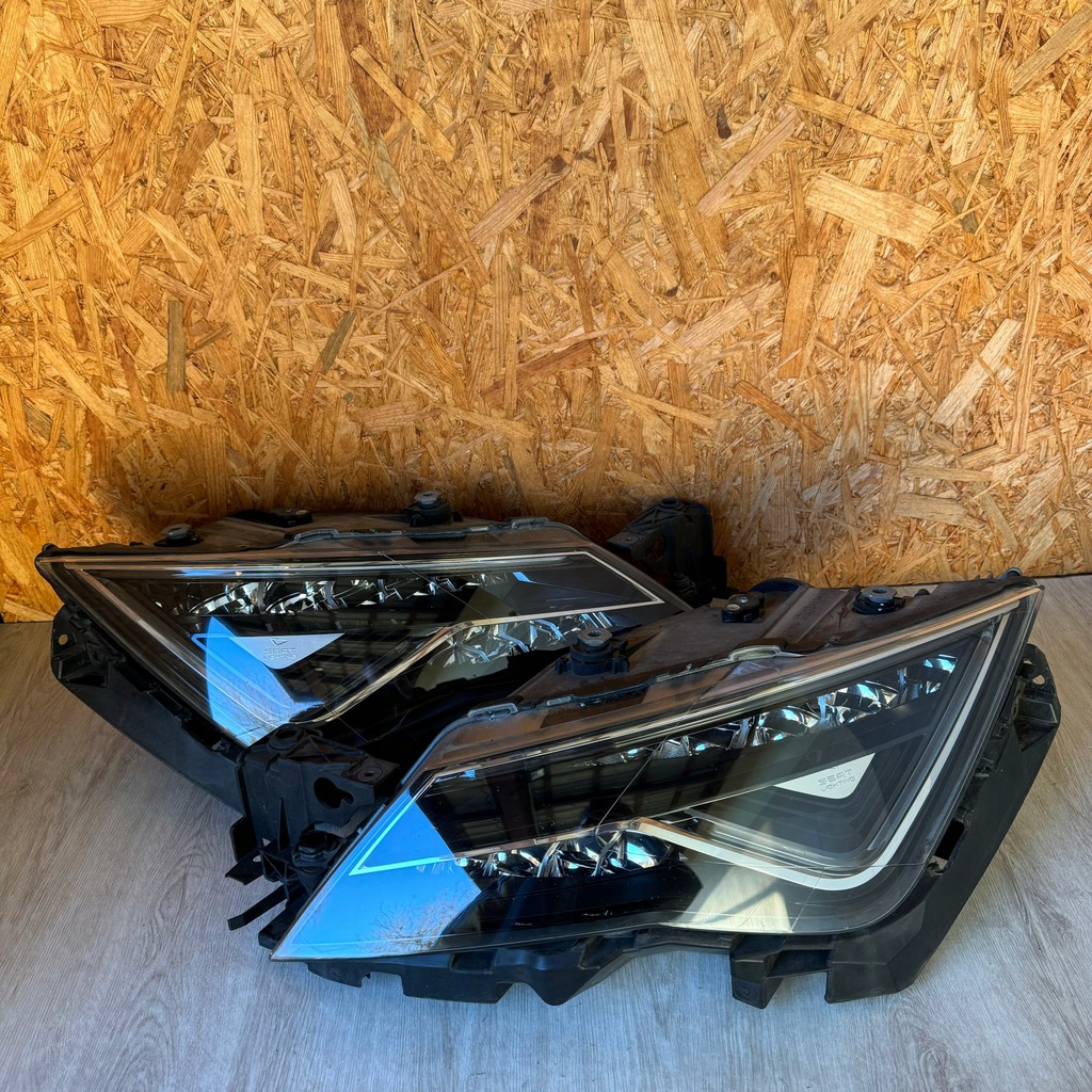 фото №1, Лампа лампи комплект ліва права seat leon iii lift