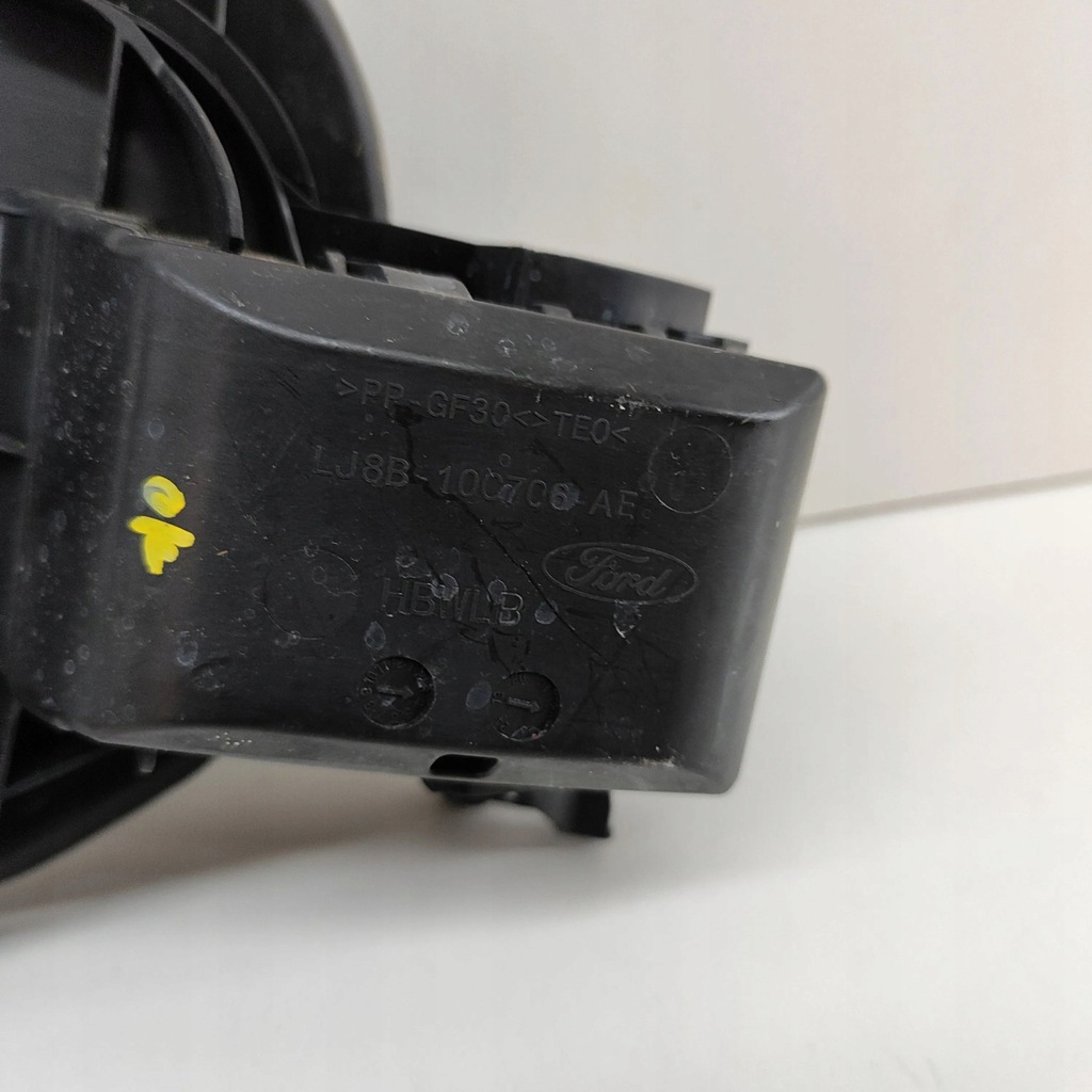 фото №9, Ford mustang mach-e 2023 кришка заливної пального