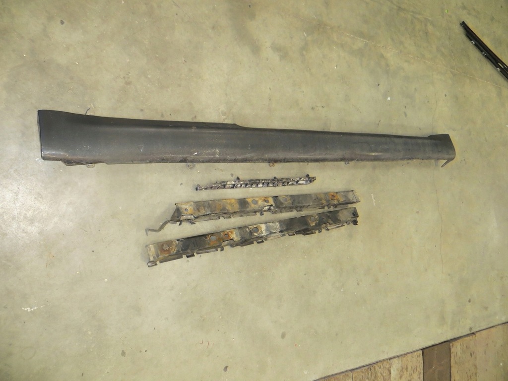 фото №1, Toyota scion tc правый порог