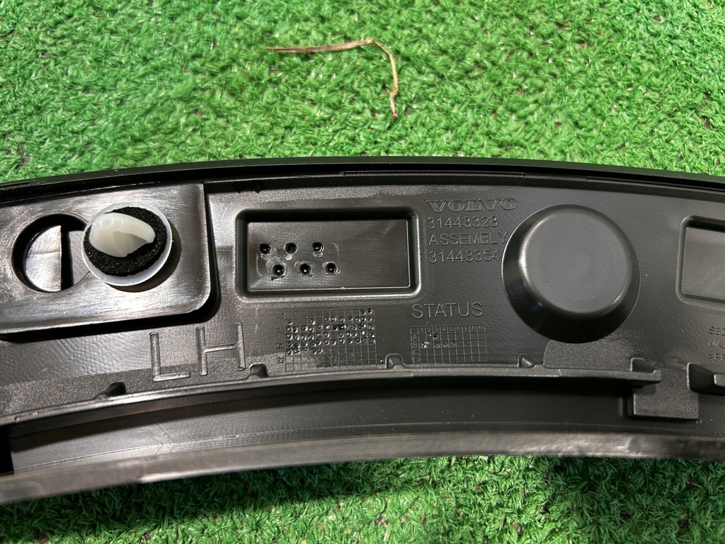 фото №10, Volvo xc40 молдинг na крыло левый задняя задняя левая 31448328