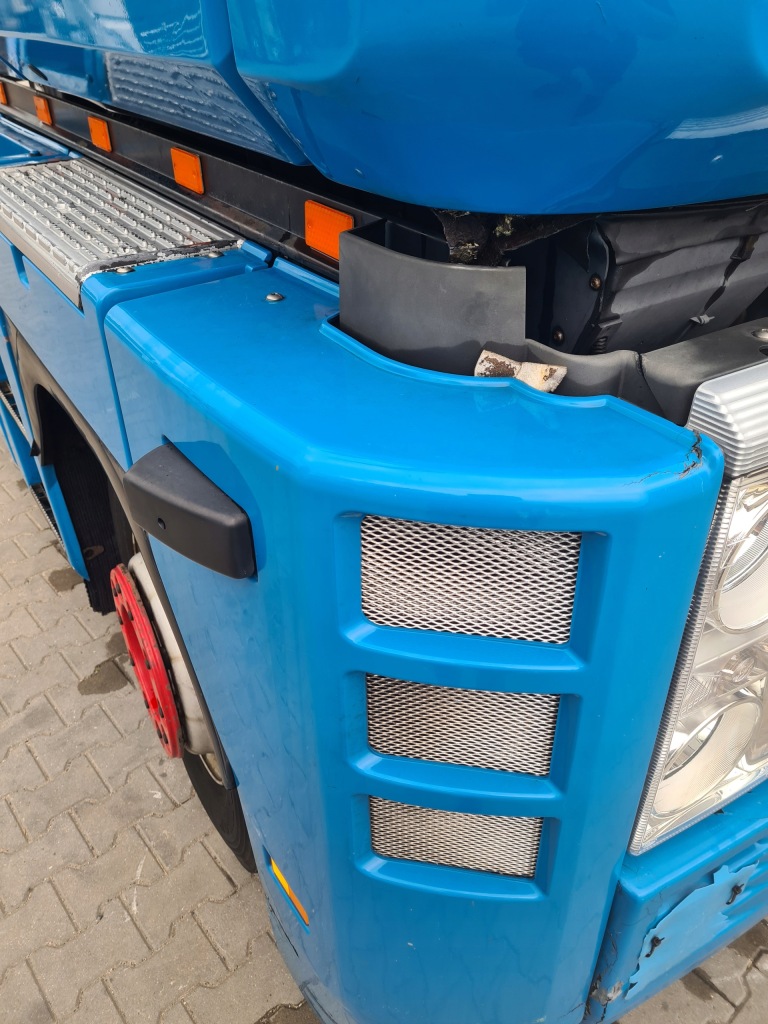 фото №2, Кутик облицювання вітровик права renault magnum dxi