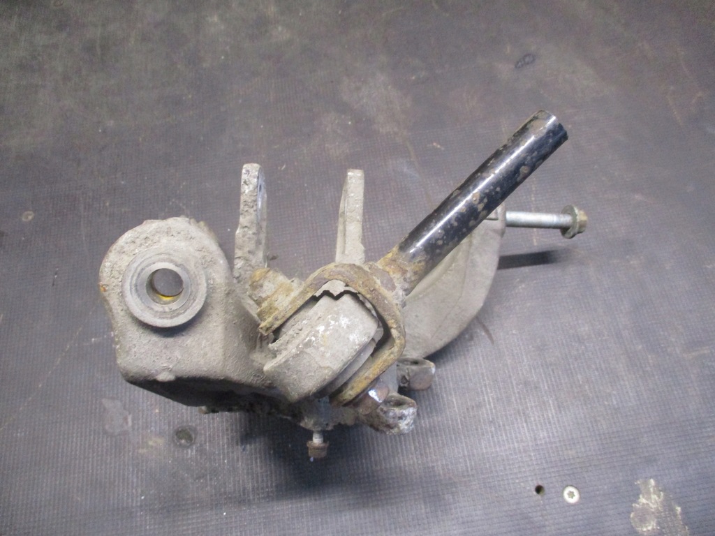 фото №7, Поворотный кулак левый задняя honda accord vii 02-08r.