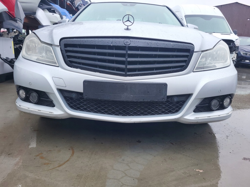 Купить Mercedes w204 рестайлинг  775 бампер перед pdc