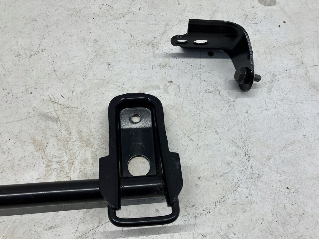 фото №6, Avensis t27 kombi кронштейн кронштейн сиденье задняя isofix