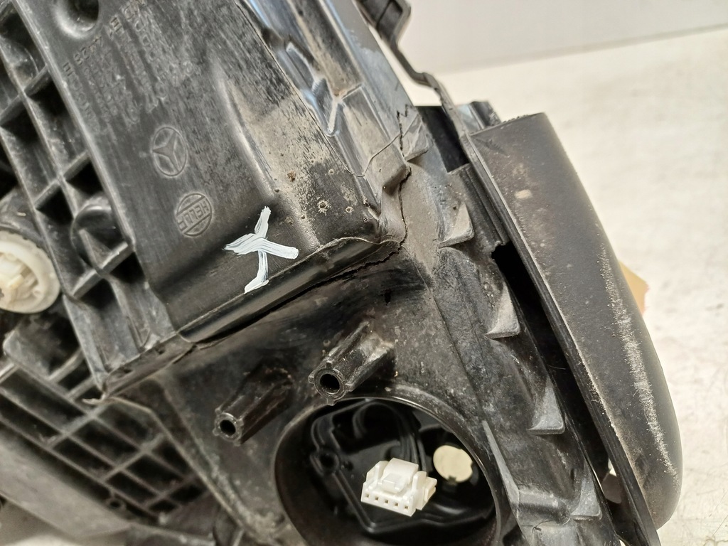 фото №10, Mercedes c w205 lift 18- лампа ліва перед led performance a2059065404