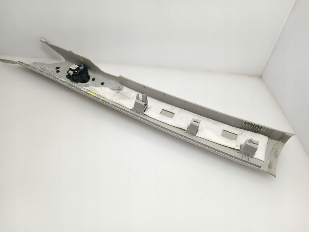 фото №10, Volkswagen golf vii обшивка захист стійка права передня блок двигуна 5g0867234