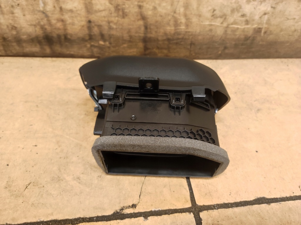 фото №11, Решётка обдув панели консоли правая explorer vi 6