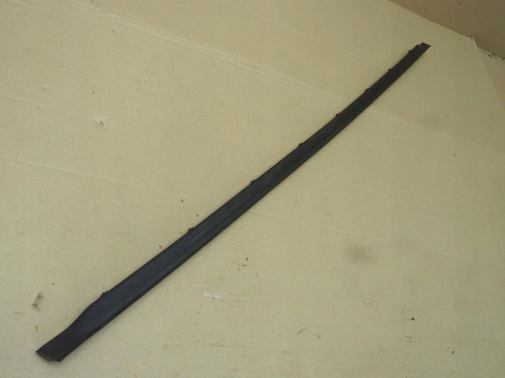 Купити Mercedes ml glw w166 166 молдинг нижня двері правий перед 1666980262