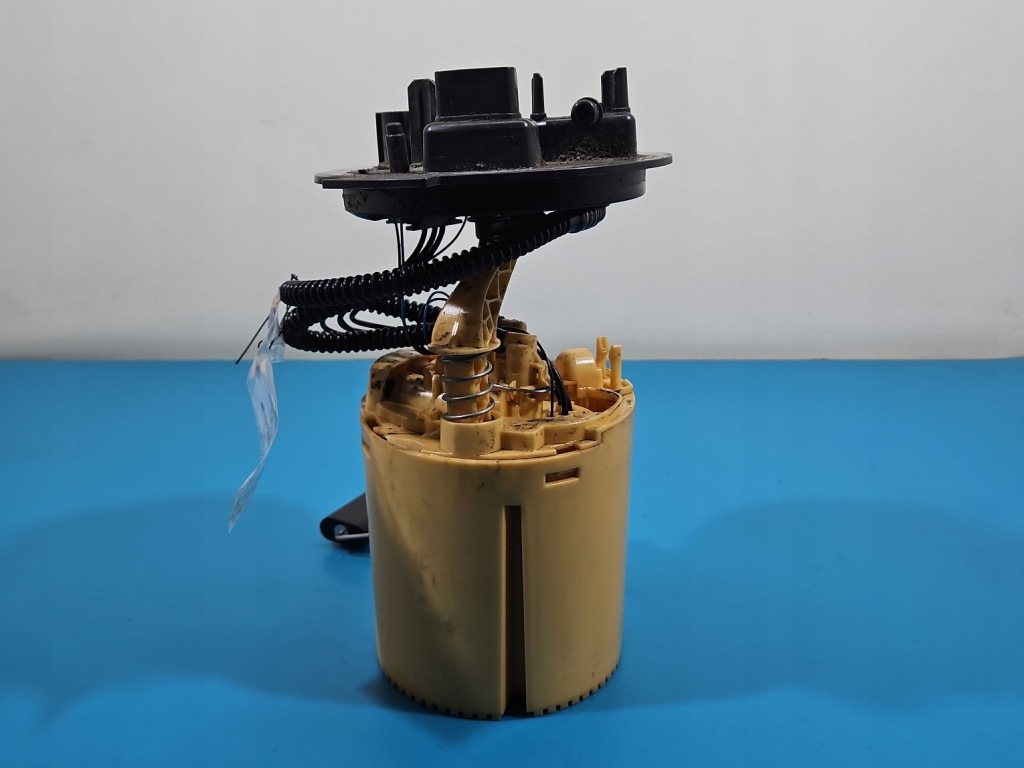 Помпа насос топлива mercedes vito w447 14- 1.75 cdi a4474700594 8 pin Недорого