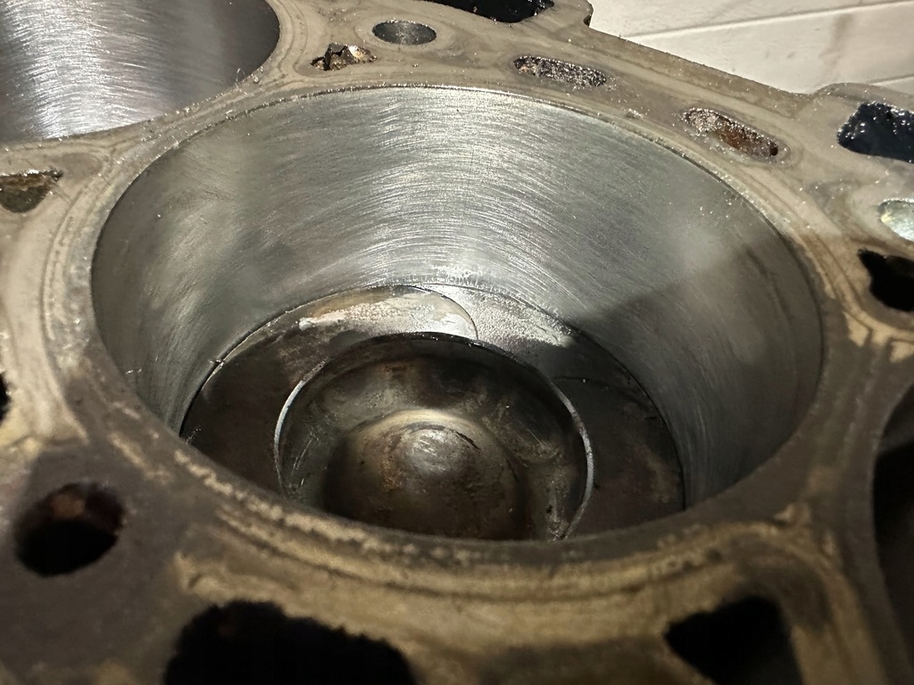 фото №12, Блок двигуна dół wał поршні trafic vivaro 2,0 dci m9r 710 m9rv710 euro 6