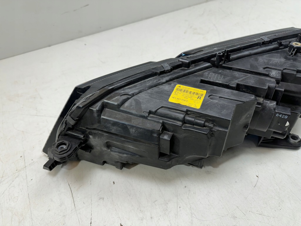 фото №12, Лампа правая перед skoda octavia iii 3 lift full led