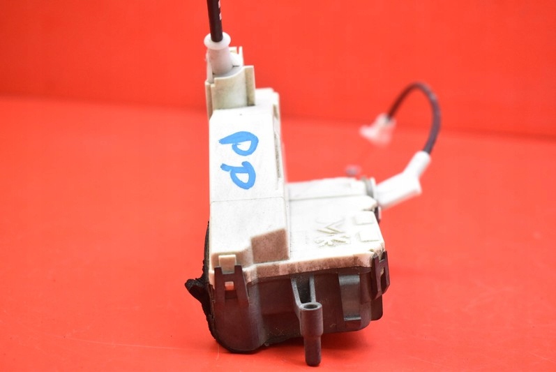 фото №6, Замок дверь правый перед передний eu a01777 citroen c5 ii x7 iii 08-17