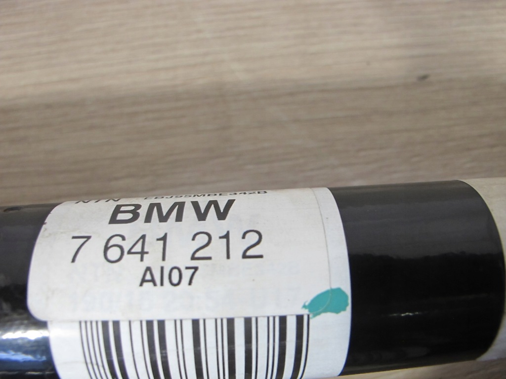фото №4, Приводной вал задняя bmw i3 7641212/3