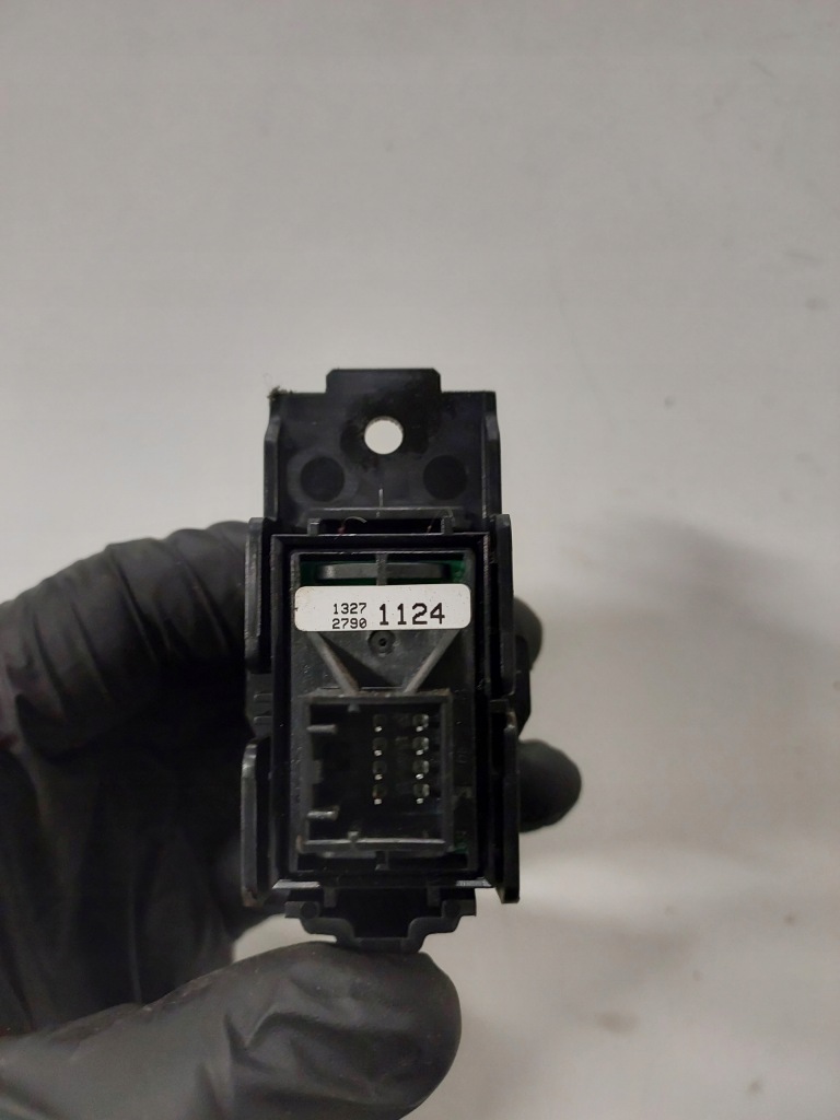 фото №4, Кнопка ручного opel insignia a 13271124