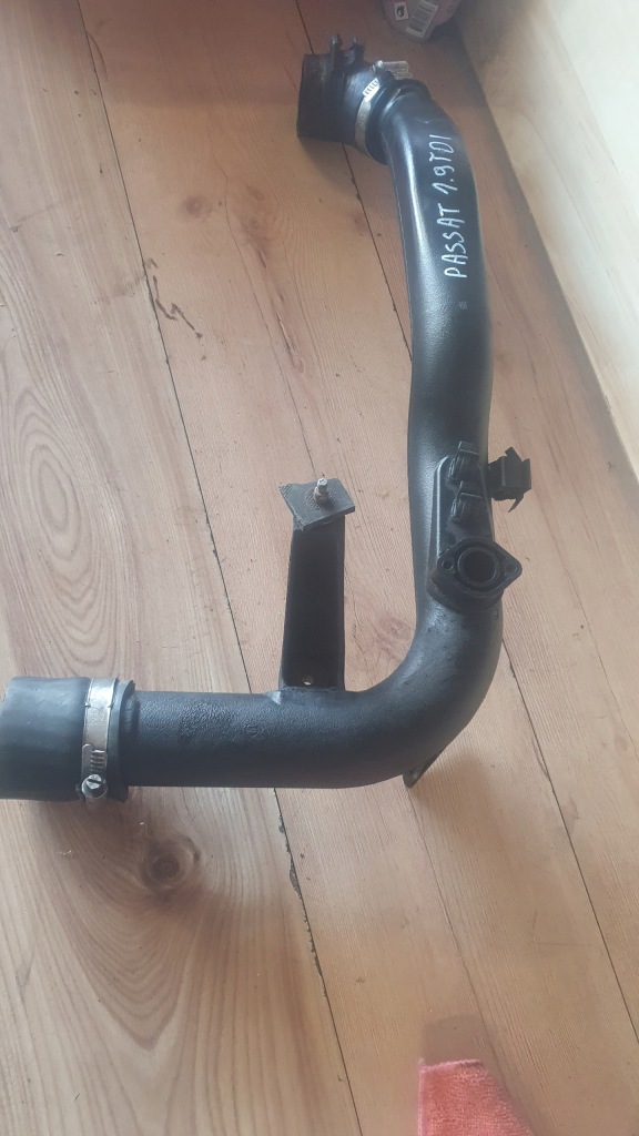 Купити Шланг повітря 8d0145840 passat b5
