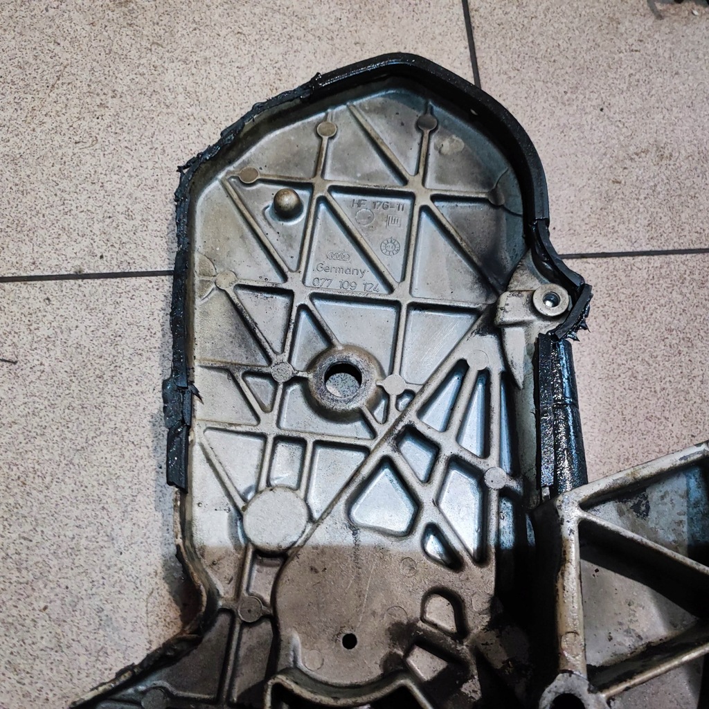 фото №11, Захист розподільного валу права кронштейн віскозний муфта audi a8 d2 4.2 v8