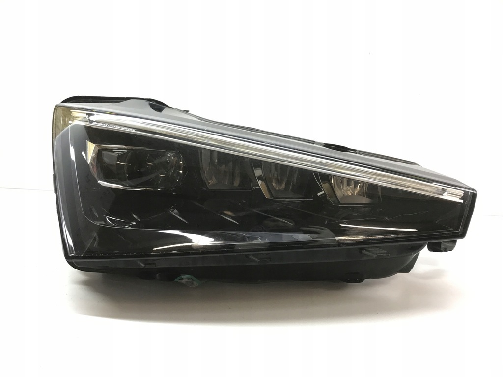 фото №1, Лампа правая перед full led skoda scala