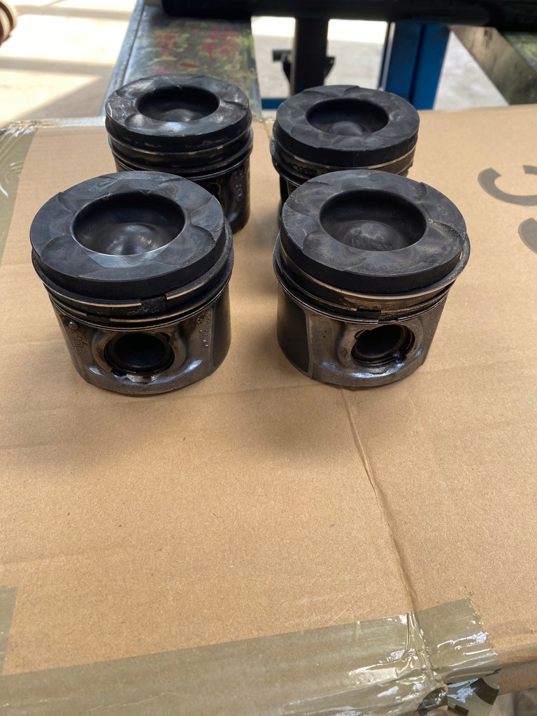 фото №1, Opel 1.6 cdti поршень 0687776302