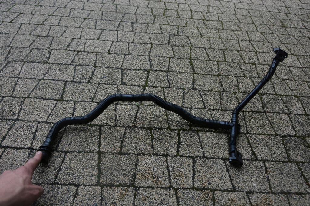 фото №6, Vw трубка шланг 07k131145f 06e131848g