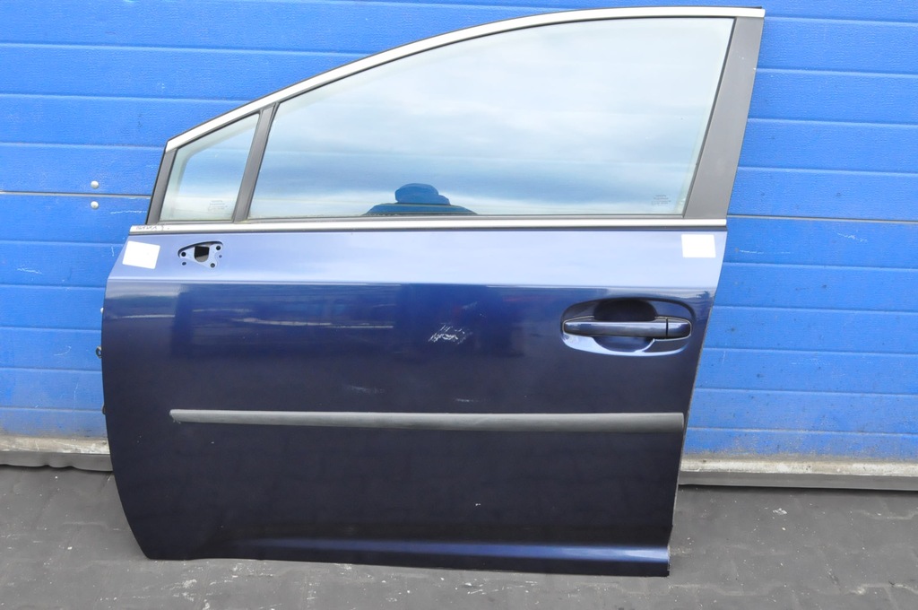 фото №1, Toyota avensis t27 двері лівий перед ліва передні