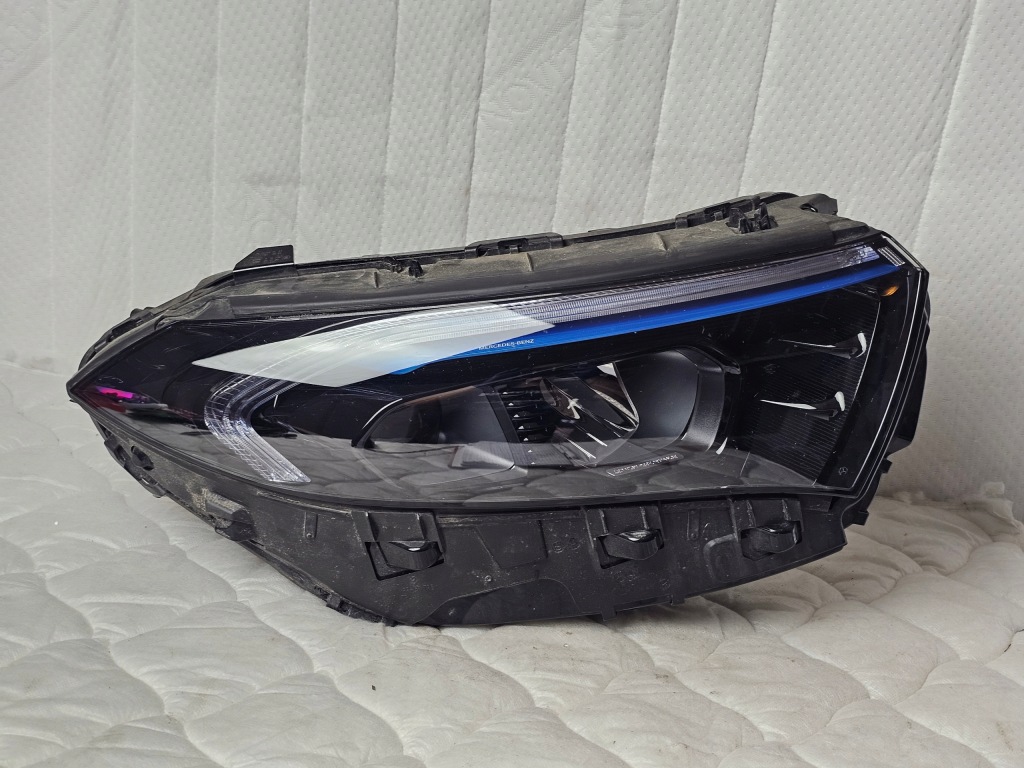 Купити Фара фара перед правий правий full led mercedes w243 a2439068900