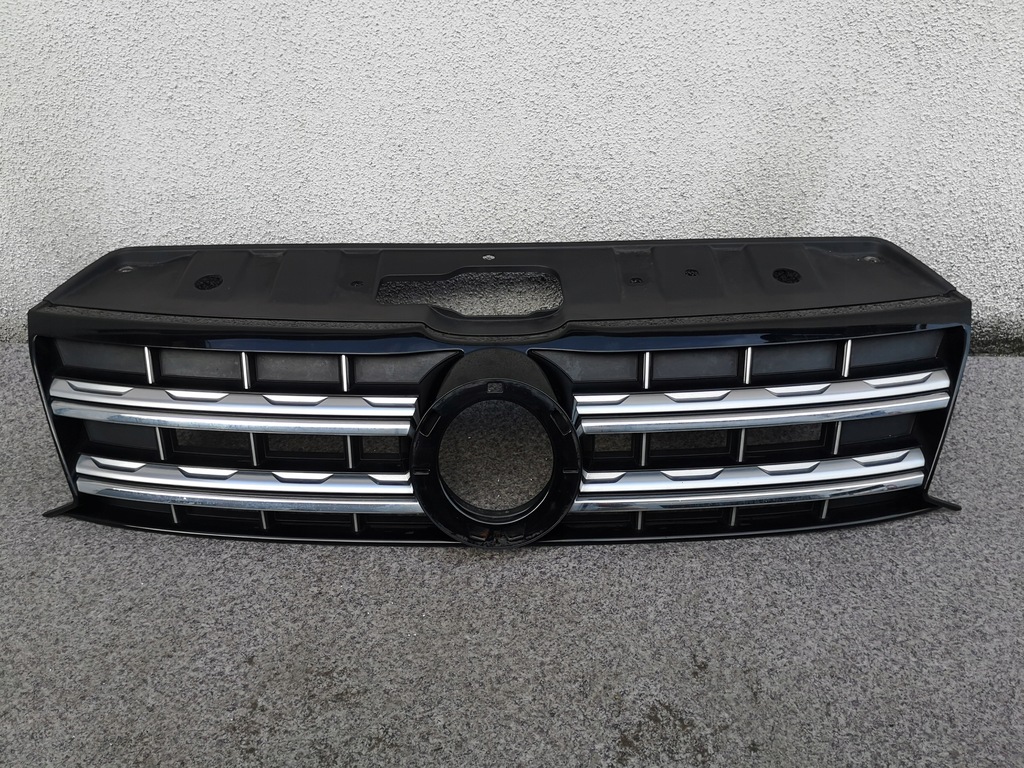 фото №1, Vw amarok 2h решётка радиатора решётка радиатора