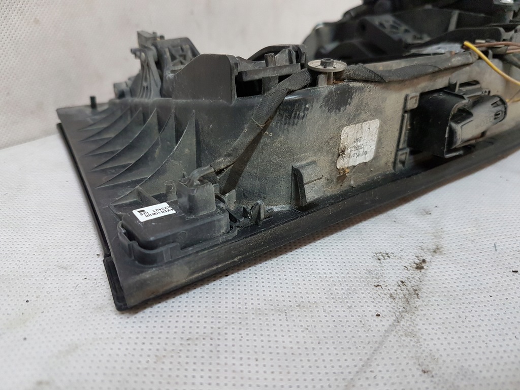 фото №10, Audi e-tron крышка разъём зарядки 4ke971375