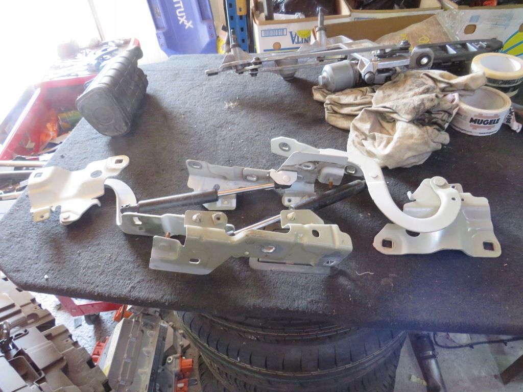 фото №1, Петли капот renault zoe