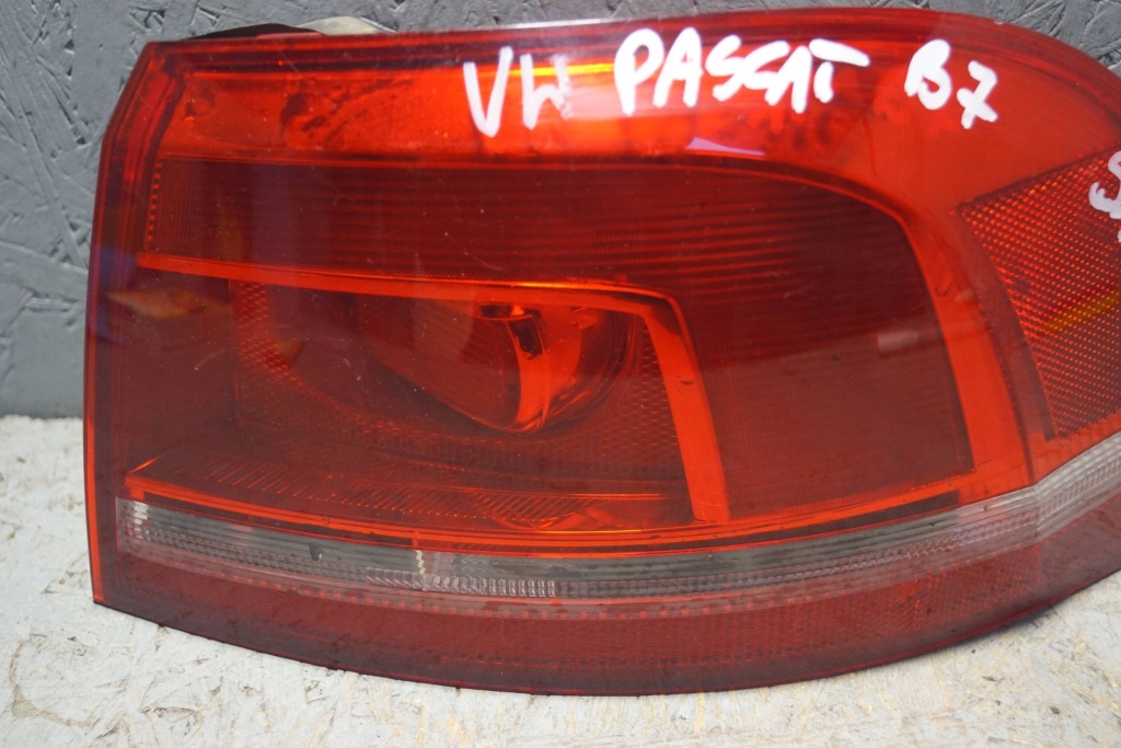 фото №4, Vw passat b7 лампа правый задняя s1596