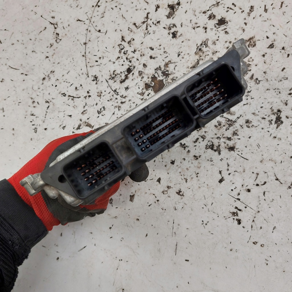 фото №8, Citroen c4 1,6 коробка модуль bsi + блок керування двигуна bosch 0281011630