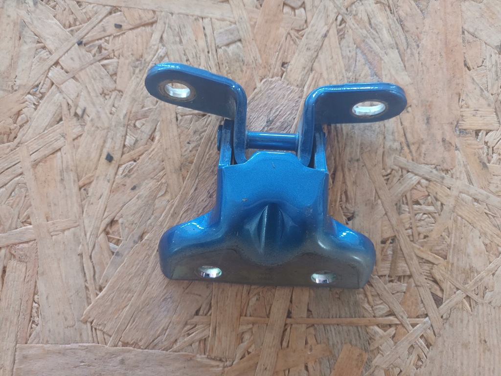 фото №1, Hyundai elantra vi петля правий нижній перед