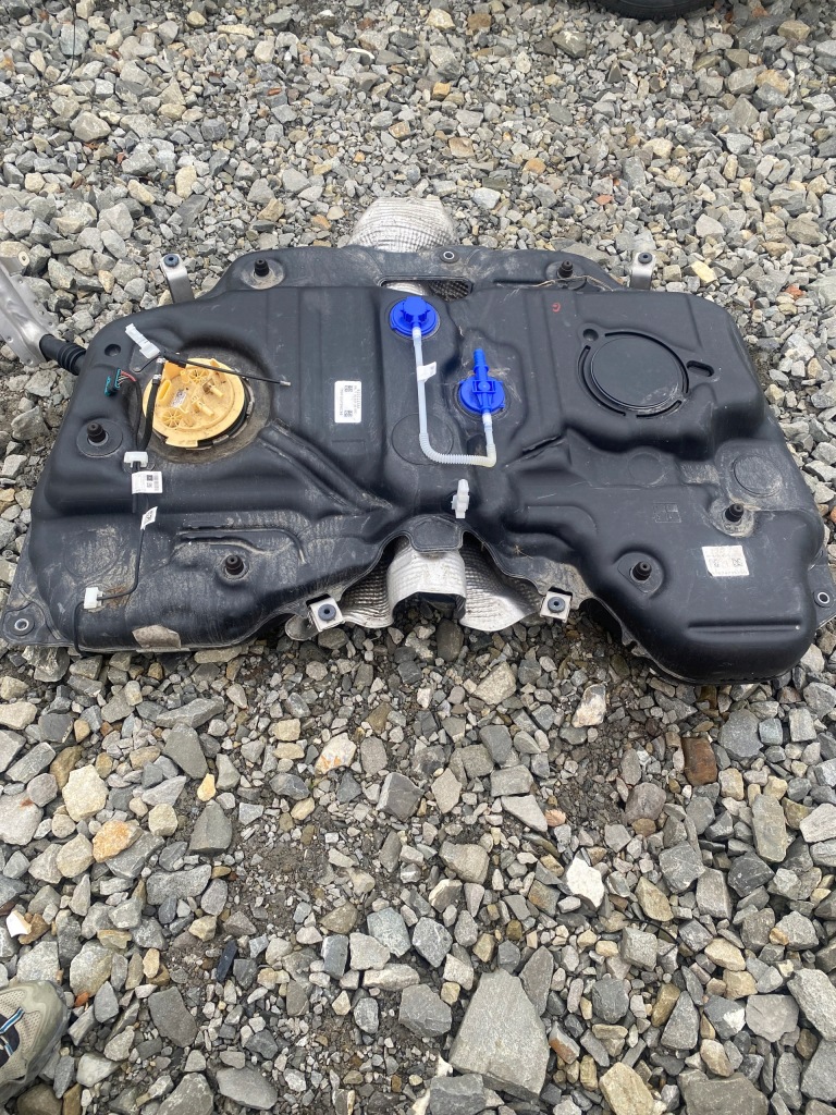 фото №1, Mercedes gls w167 400d бак bak топлива a1674705200