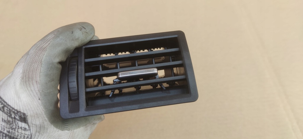 фото №8, Ford kuga mk1 2.0 tdci решётка обдув