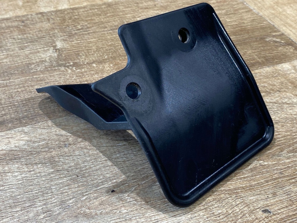 Купити Вітровик ліва задня lexus nx300h 65632