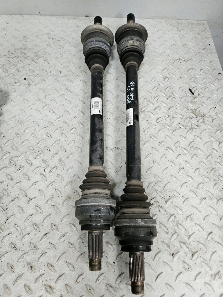 Купити Bmw f10 f11 5 рестайлінг  535i 8603098 привідний вал półoska права