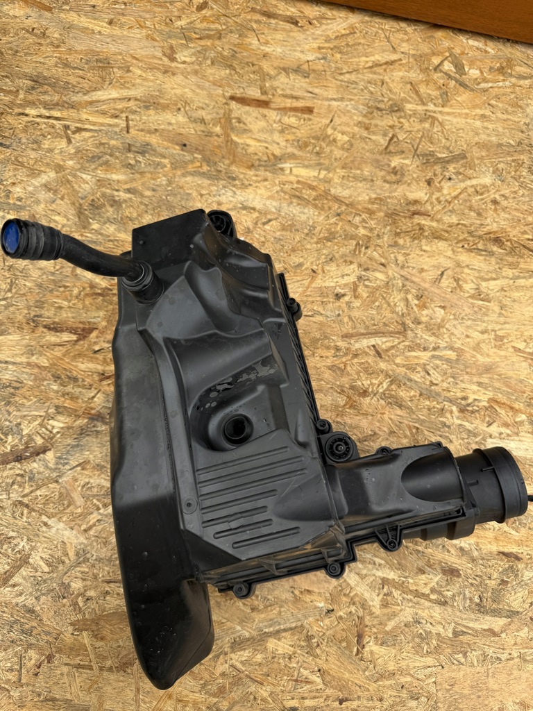 фото №5, Корпус фильтра воздуха vw volkswagen sharan 7n0129601 7n0129607