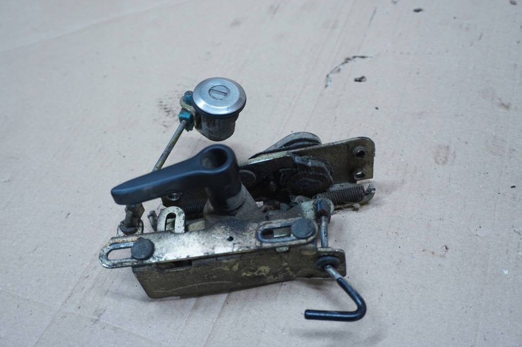 фото №1, Samurai замок ручка крышки багажника 410 413