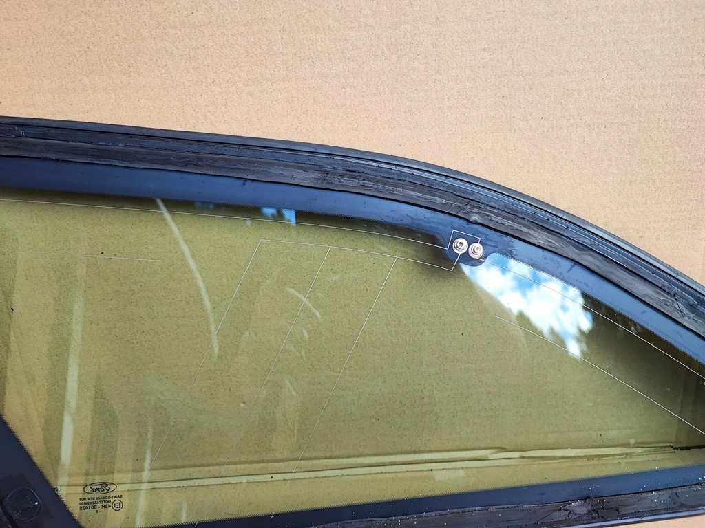 фото №12, Ford mondeo mk5 скло кузовна права задня kombi