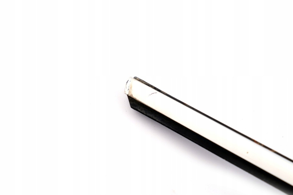 Bmw e81 e82 молдинг скло двері правий перед хром 7164954 Ціна