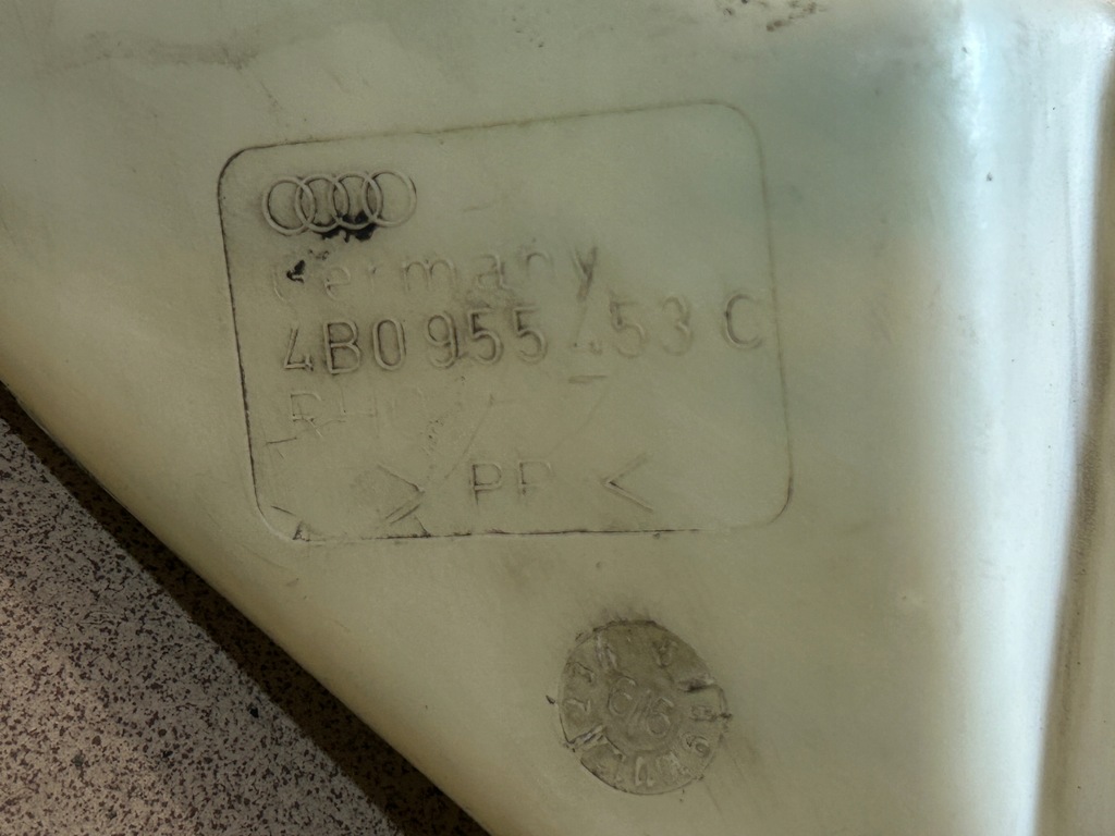 фото №11, Бачок омывателя pod ксенон насос audi a6 c5 kombi