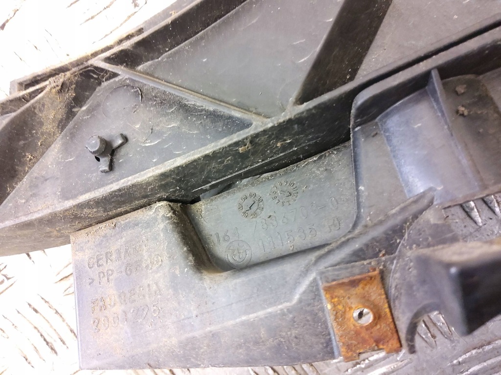 фото №8, Направляющая лампы перед сторона левая bmw 1 e81 e87 7836703