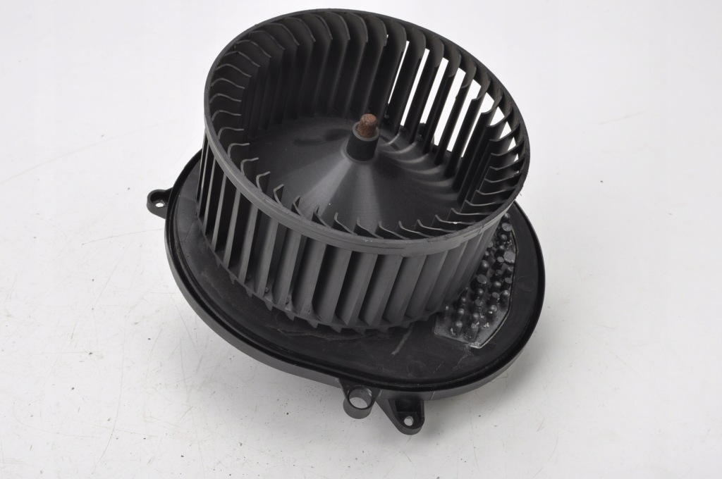 фото №4, Bmw 5 f11 530d вентилятор обдув