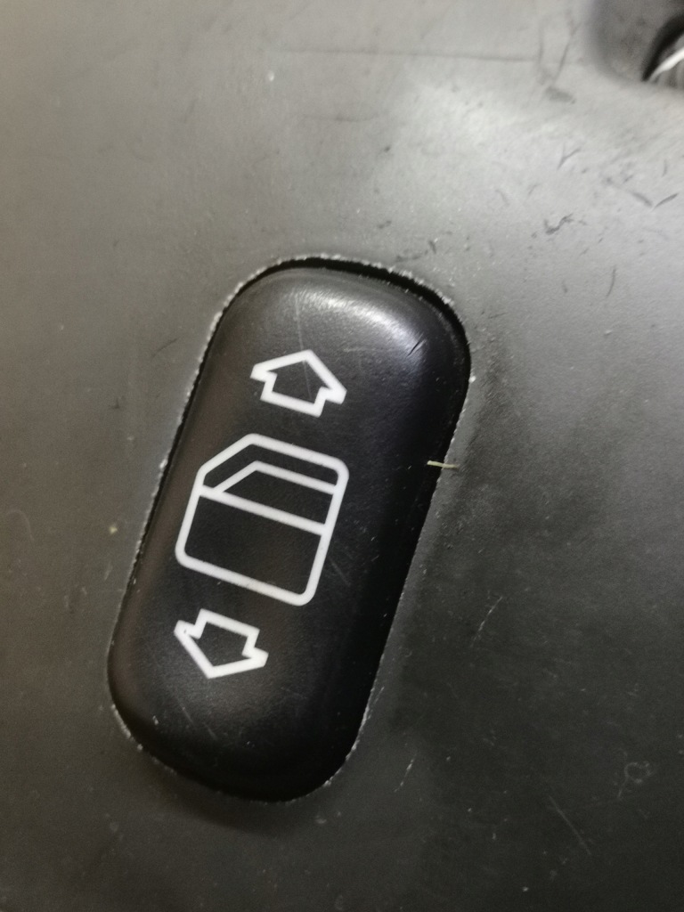 фото №14, Решётка обдув средняя mercedes s w220 2208300654